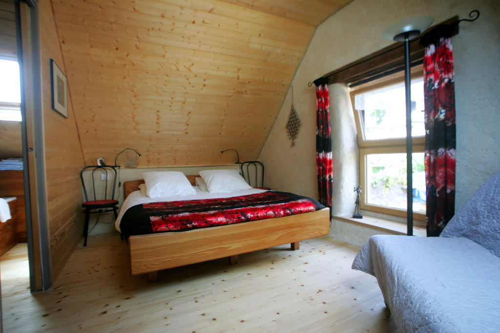 Le Magasin A Sel Bed and Breakfast Κροζόν Δωμάτιο φωτογραφία
